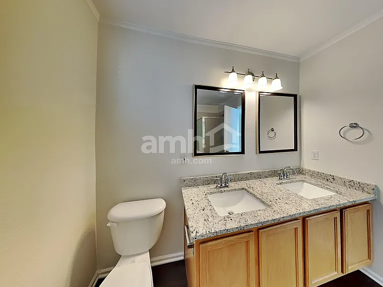 4815 Talons Mark Dr — Photo 11