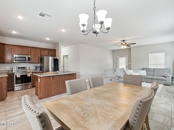 3rd image of 14065 Harley Dr