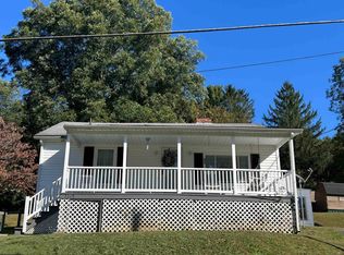 1365 Chestnut St, Farmington, WV 26571