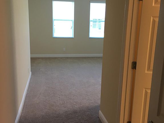 4th image of 14500 Breakwater Way