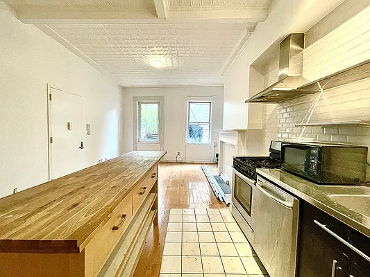 Rented by Doorway NYC, LLC | media 13