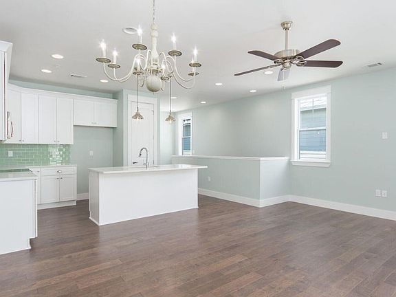 living/kitchen
