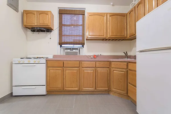 Rented by Compass | media 13