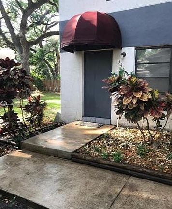 5th image of 3445-3445 Oak Dr