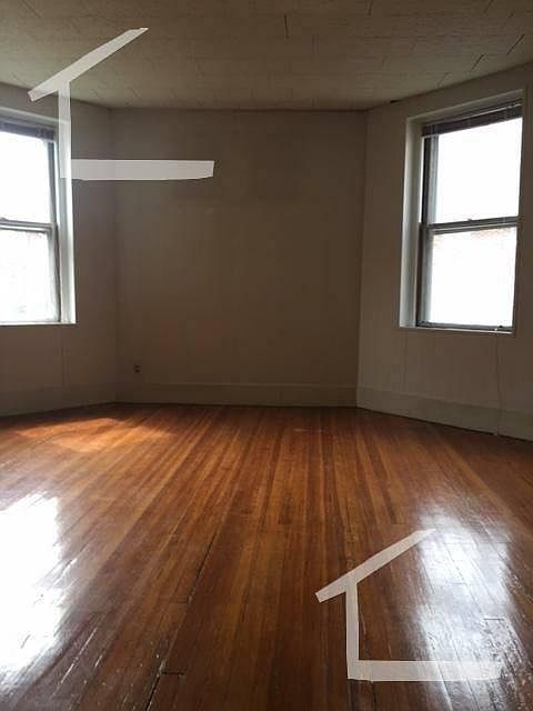 2nd image of 198 Saint Paul St #_005