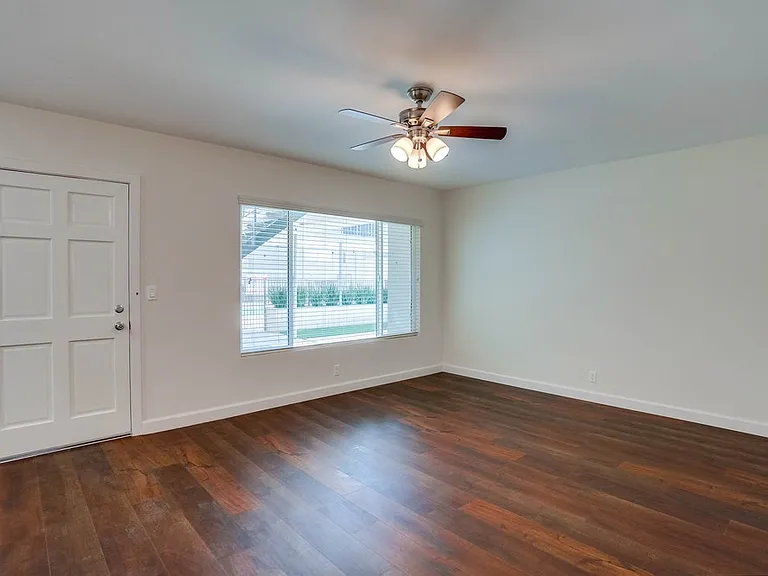 920 Enterprise Ave — Photo 10