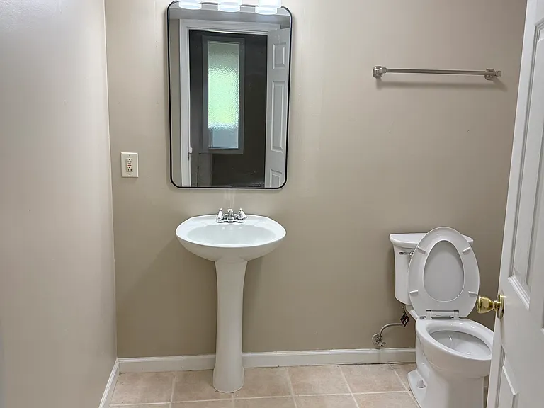 602 Blackburn Dr — Photo 15