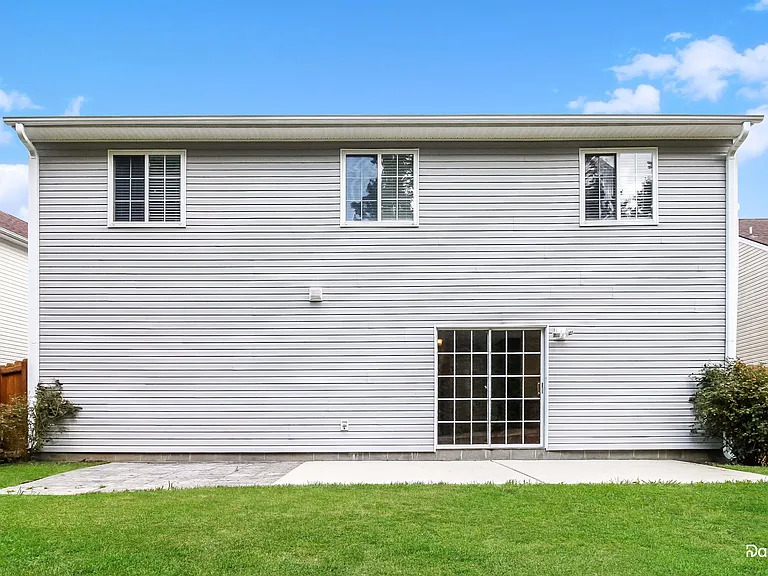 9 Loxwood Ct — Photo 14