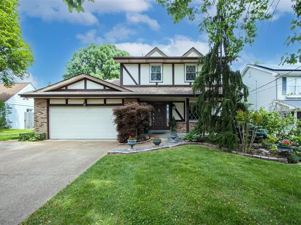 11627 Denny Rd, Saint Louis, MO 63126