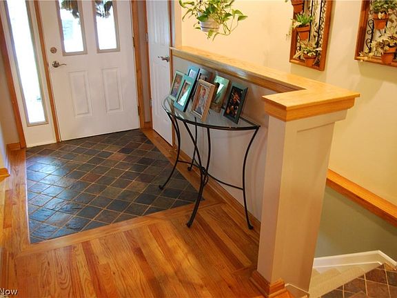 4th image of 7648 Yorktown Ln