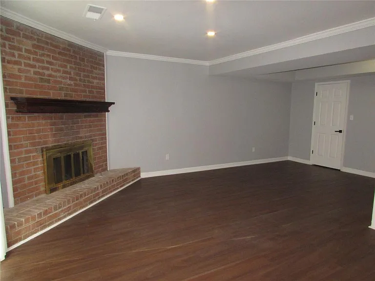 1716 Twin Brooks Dr — Photo 17