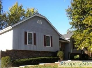 14776 S Homestead Dr, Olathe, KS 66062