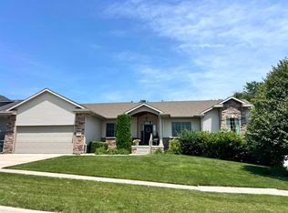 2124 Sheridan Dr, Norfolk, NE 68701