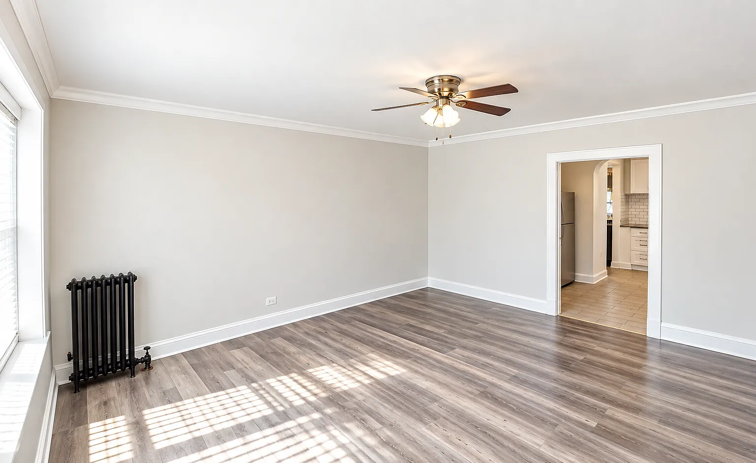 5206 W Schubert Ave — Photo 2