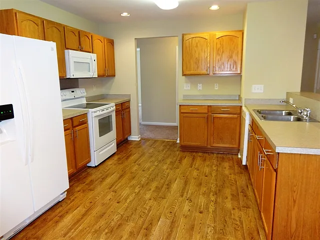 5145 Torrey Ln — Photo 9