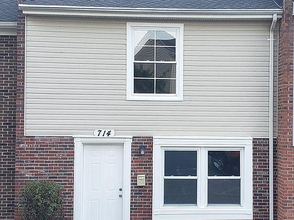 2nd image of 714 Denton Cir