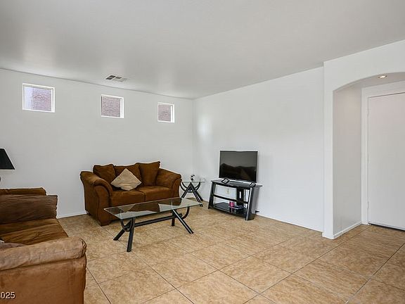 5th image of 6234 Pangea Ave