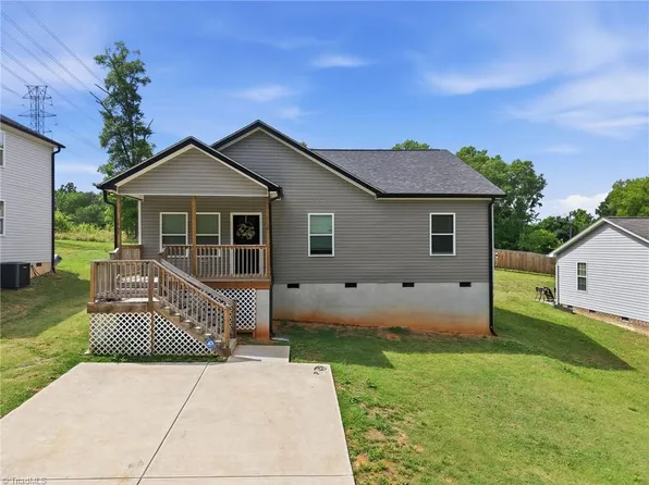 1467 Pollard Ave, Burlington, NC 27215