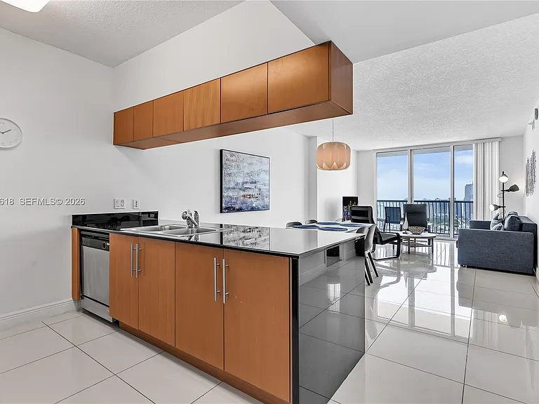 1750 N Bayshore Dr #5310 — Photo 10