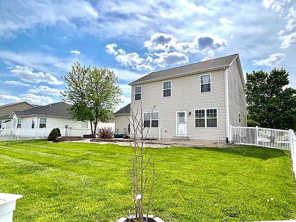 2nd image of 600 Joyce Ln