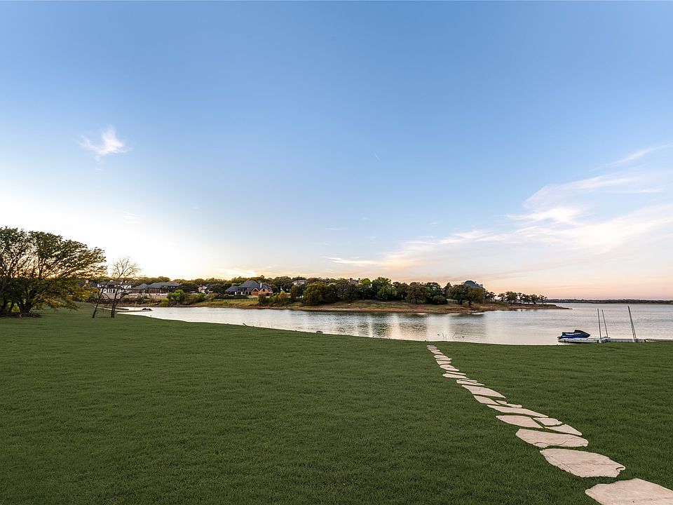 1st image of 3111 Lake Creek Dr