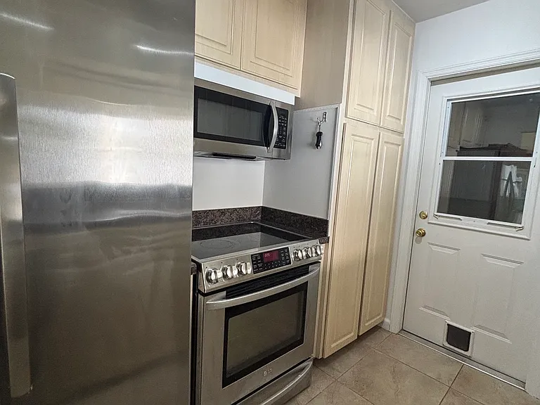 2201 Pelican Dr — Photo 9