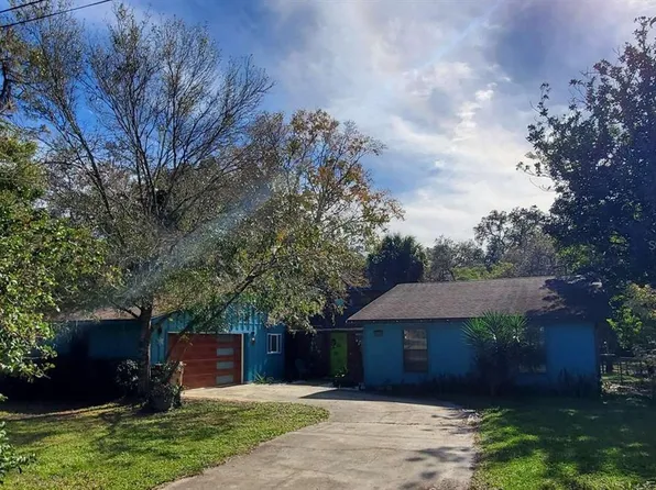 5017 E 127th Ave, Temple Terrace, FL 33617