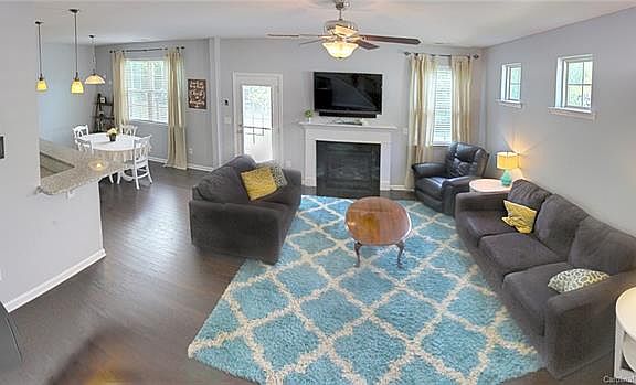 3rd image of 1723 Trentwood Dr