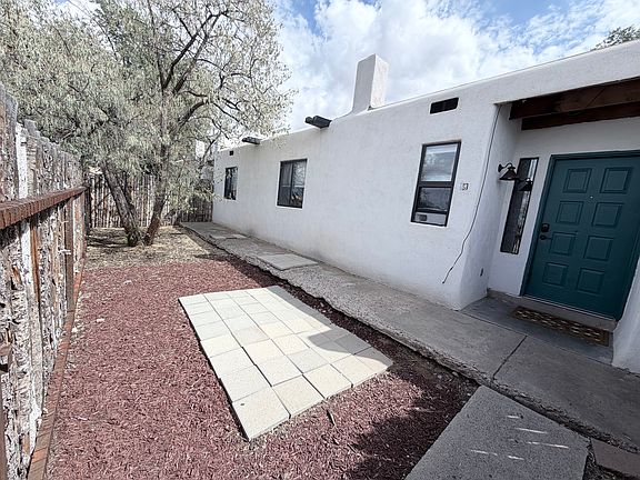 2nd image of 1304 Rufina Ln #B5