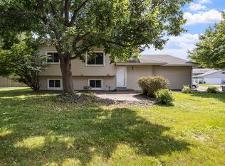 8936 Kirkwood Cir N, Maple Grove, MN 55369