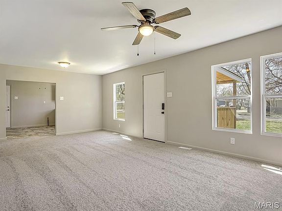 4th image of 556 McBride Ave