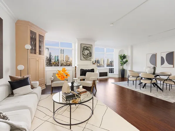 350 Albany St APT 7A, New York, NY 10280