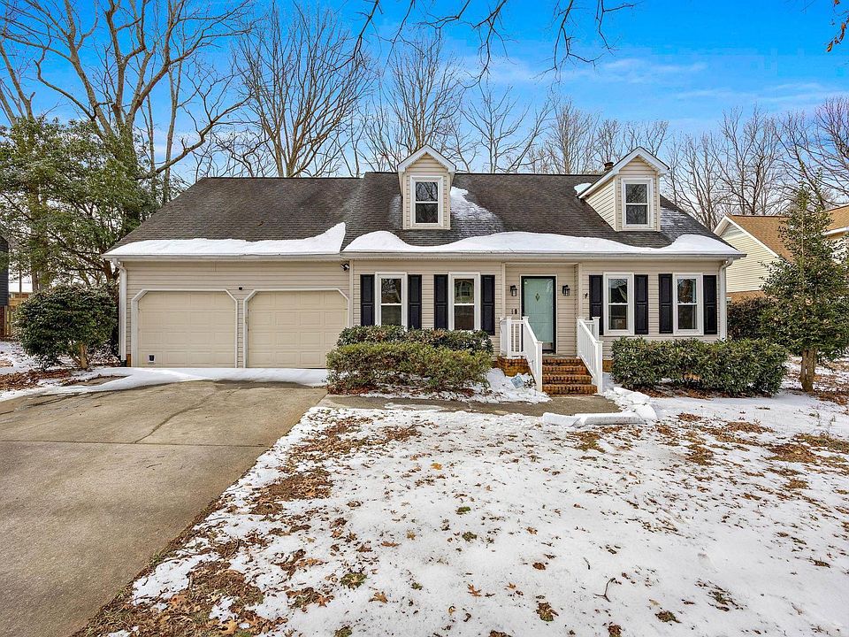 1st image of 703 Hedgewood Ter