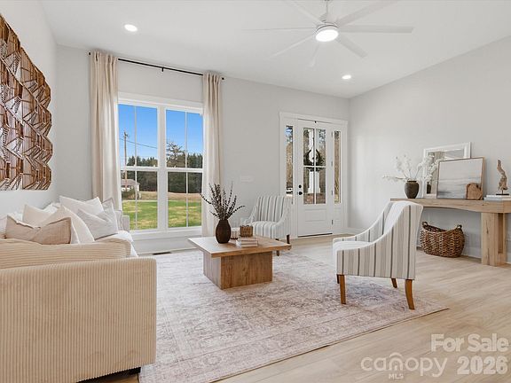 4th image of 1133 White Jenkins Rd