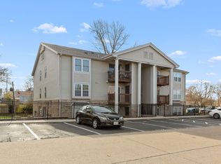 2506 Creve Coeur Mill Rd APT 8, Maryland Heights, MO