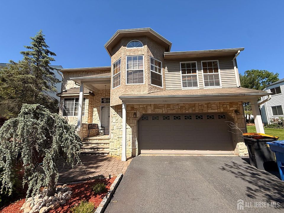 1st image of 125 Wainwright Dr