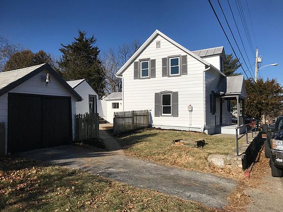 driveway/garage