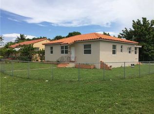 305 NW 102nd St, Miami, FL 33150