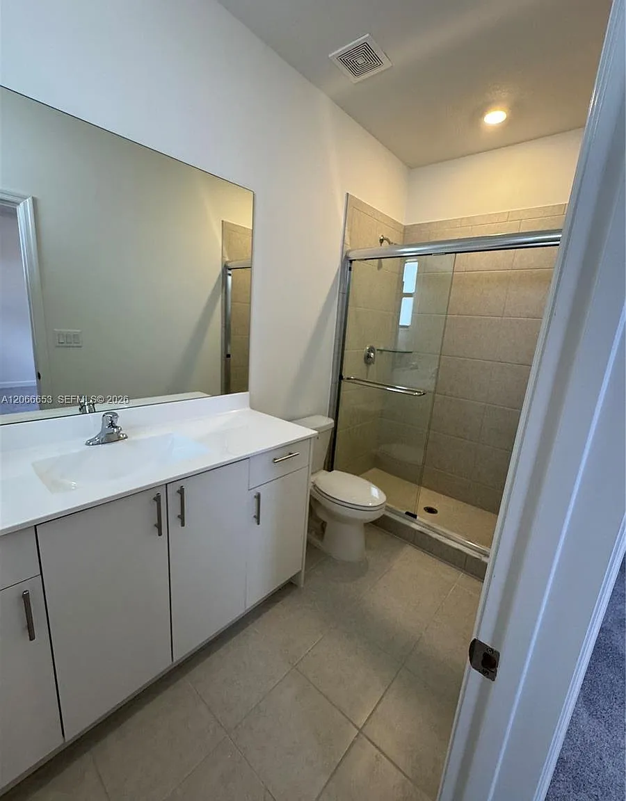 3 bed, 1539 sqft, $2,900 — Photo 4
