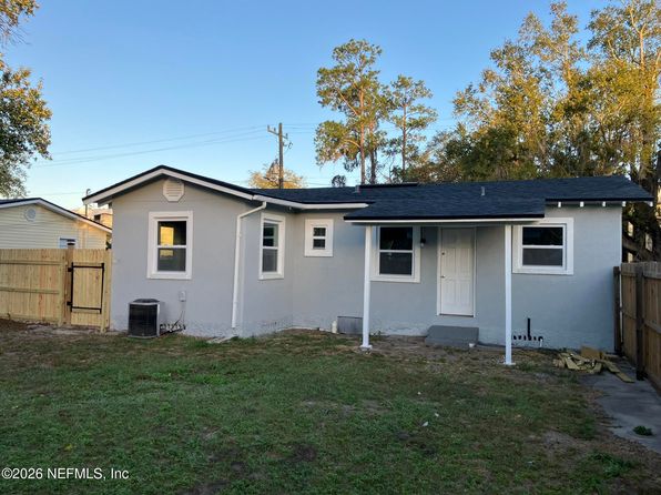 4638 Bird Ave