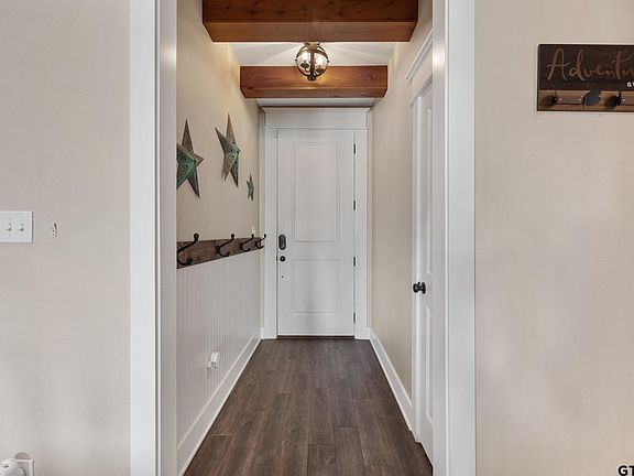 3rd image of 13367 Hickory Oak Dr