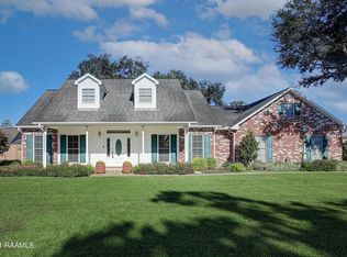 481 Nona St, Breaux Bridge, LA 70517