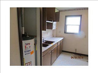 4th image of 721 S Holmes Ave
