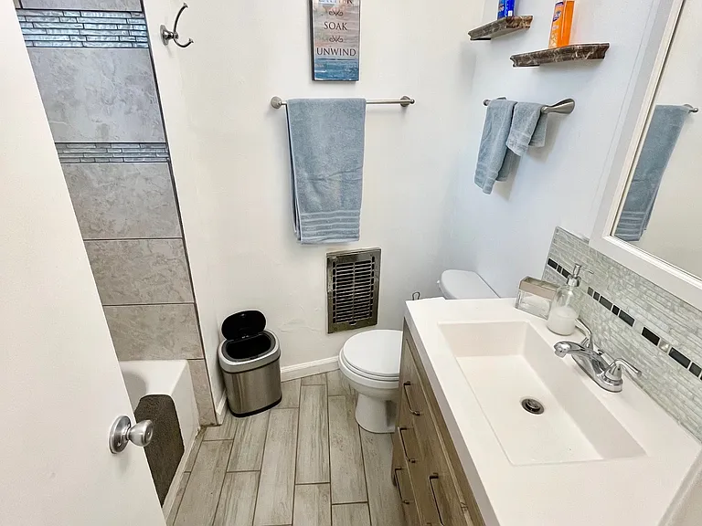 3697 S La Cienega Blvd #11 — Photo 9
