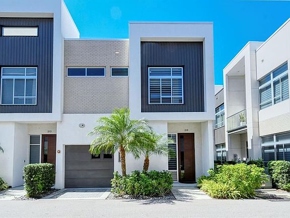 3rd image of 210 Cosmopolitan Ct #210