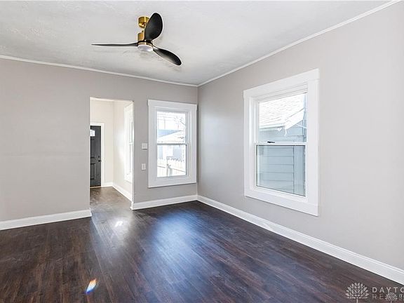 4th image of 1025-1027 Wayne Ave
