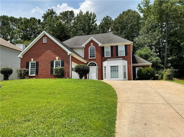 134 Carolinas Way, Fayetteville, GA 30215