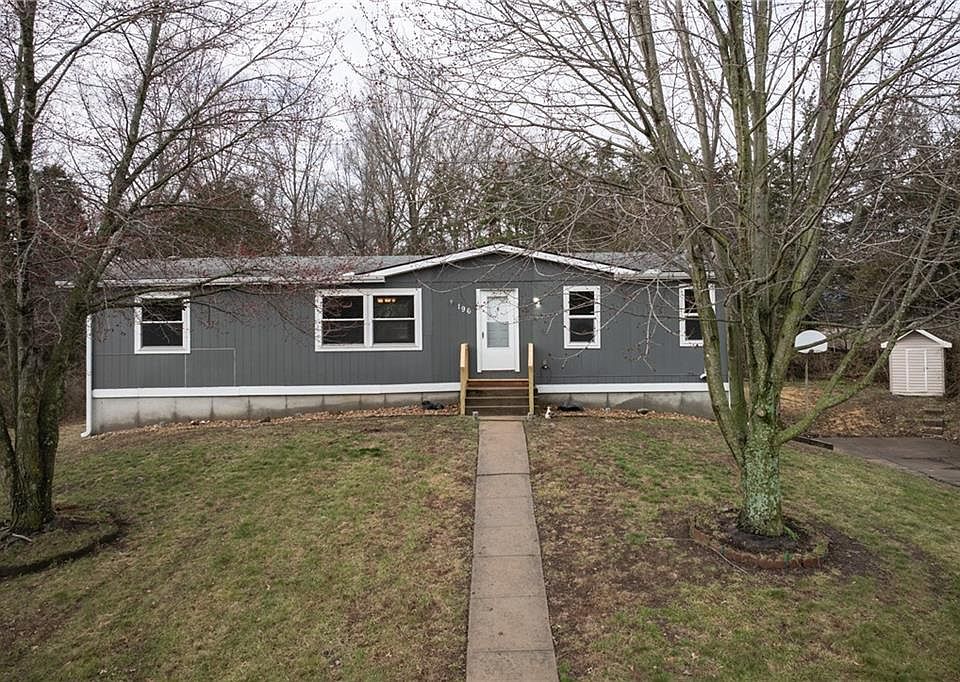 1st image of 196 SE 51st Rd