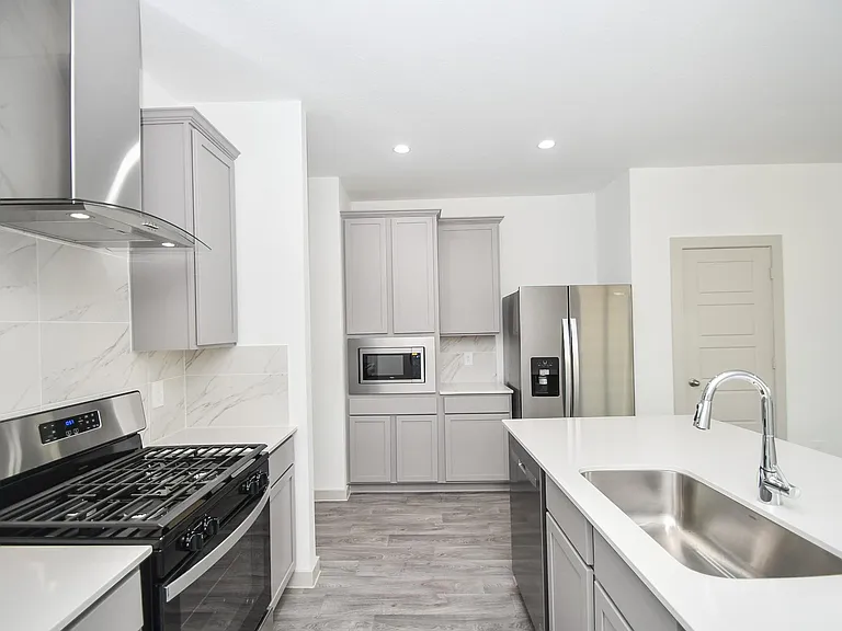 2818 Bethnal Garden Way — Photo 4