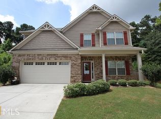 5722 Leaf Ridge Ln, Buford, GA 30518